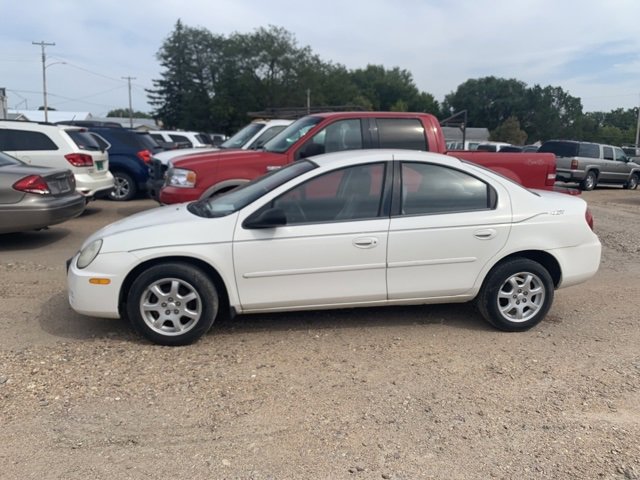 Used 2005 Dodge Neon SXT image 1