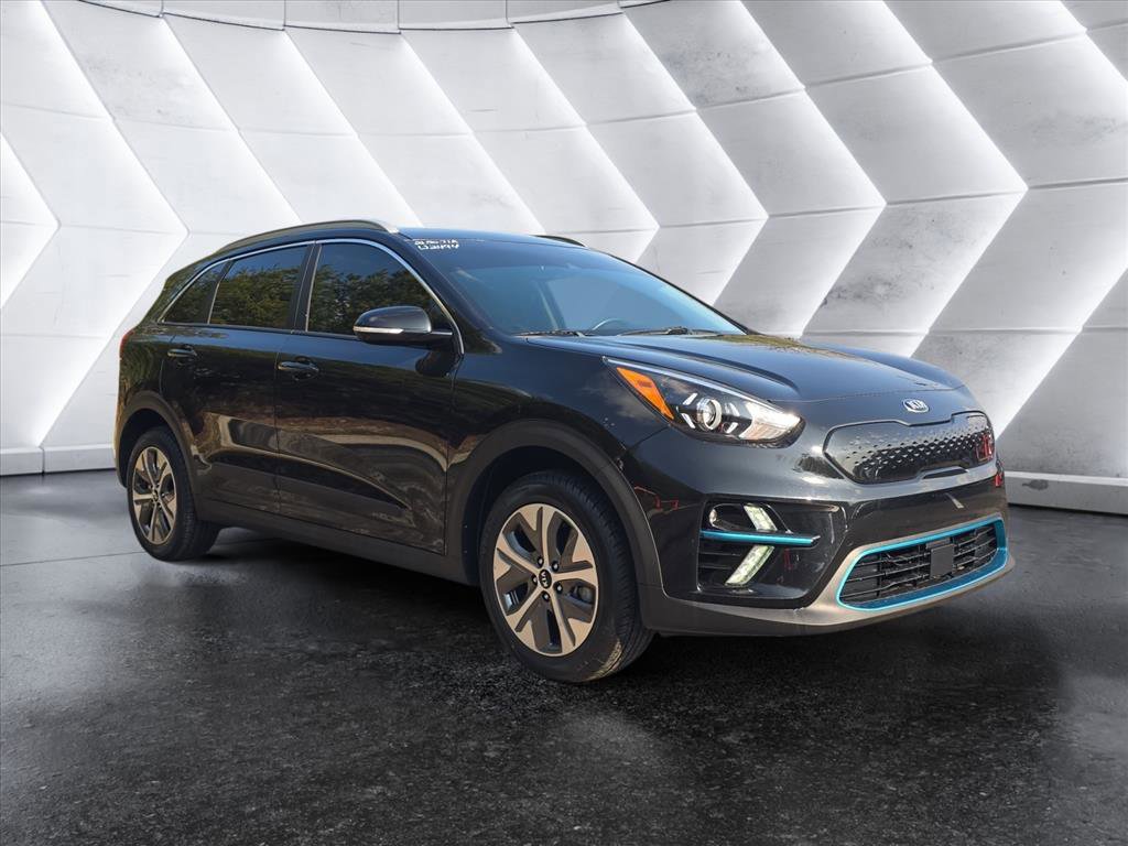 Used 2021 Kia Niro EX Premium w/ Cold Weather Package image 7