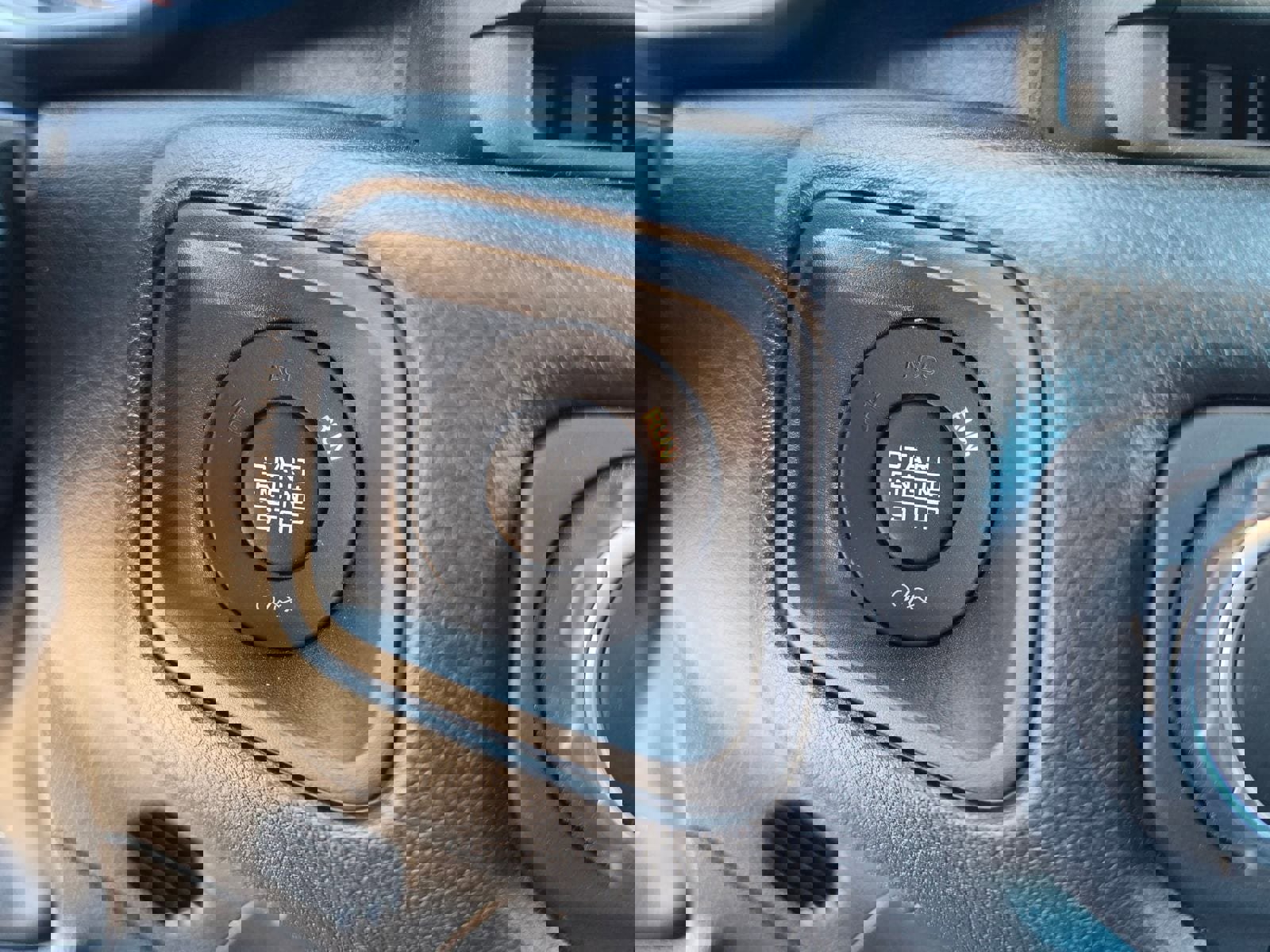 Used 2024 Jeep Wrangler Willys image 23