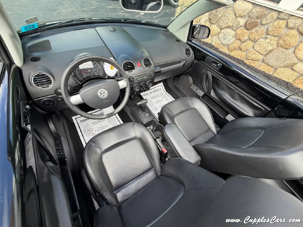 Used 2008 Volkswagen Beetle S FWD image 30