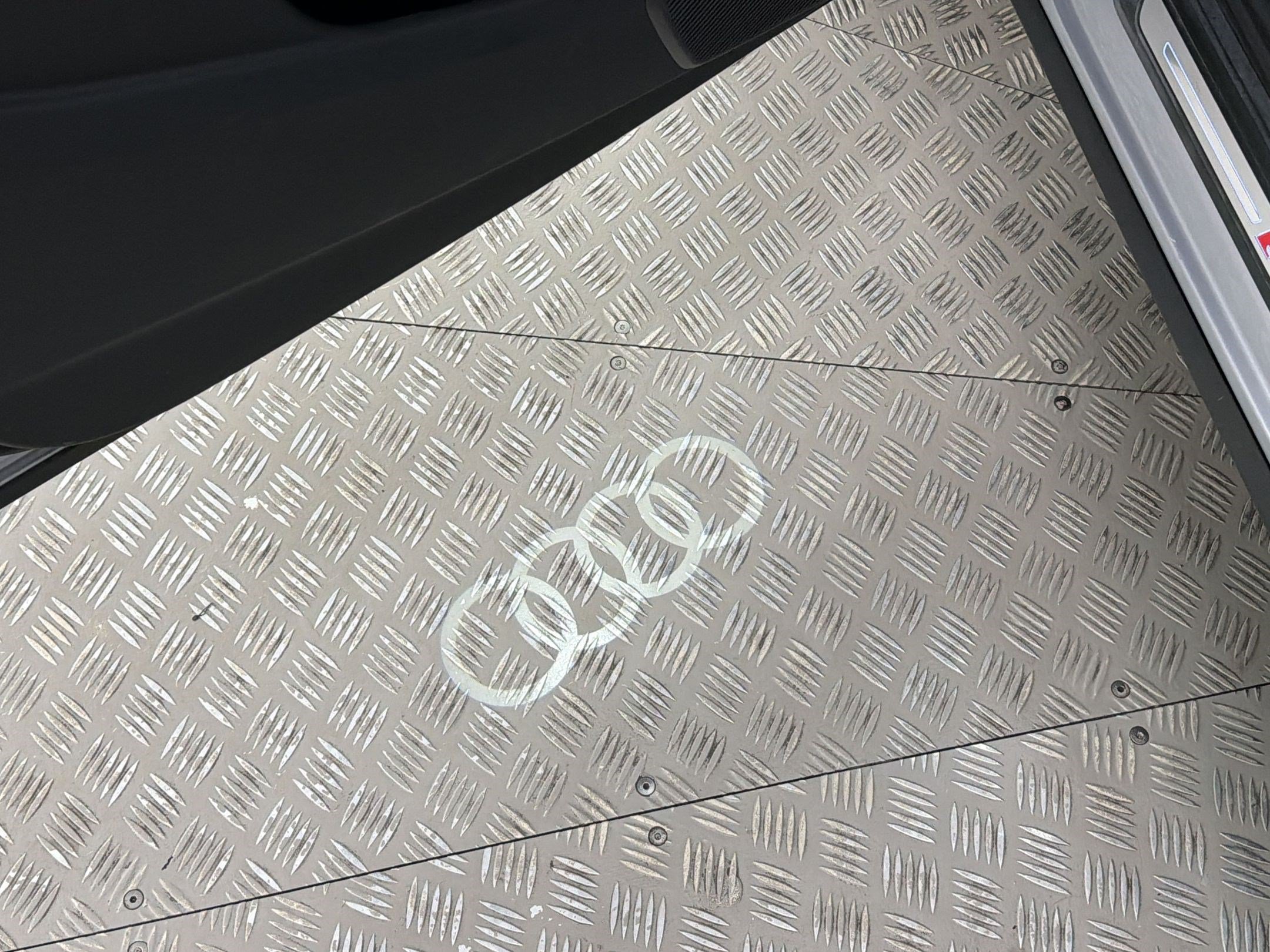 Used 2024 Audi Q5 2.0T Premium Plus w/ Premium Plus Package AWD/4WD image 33