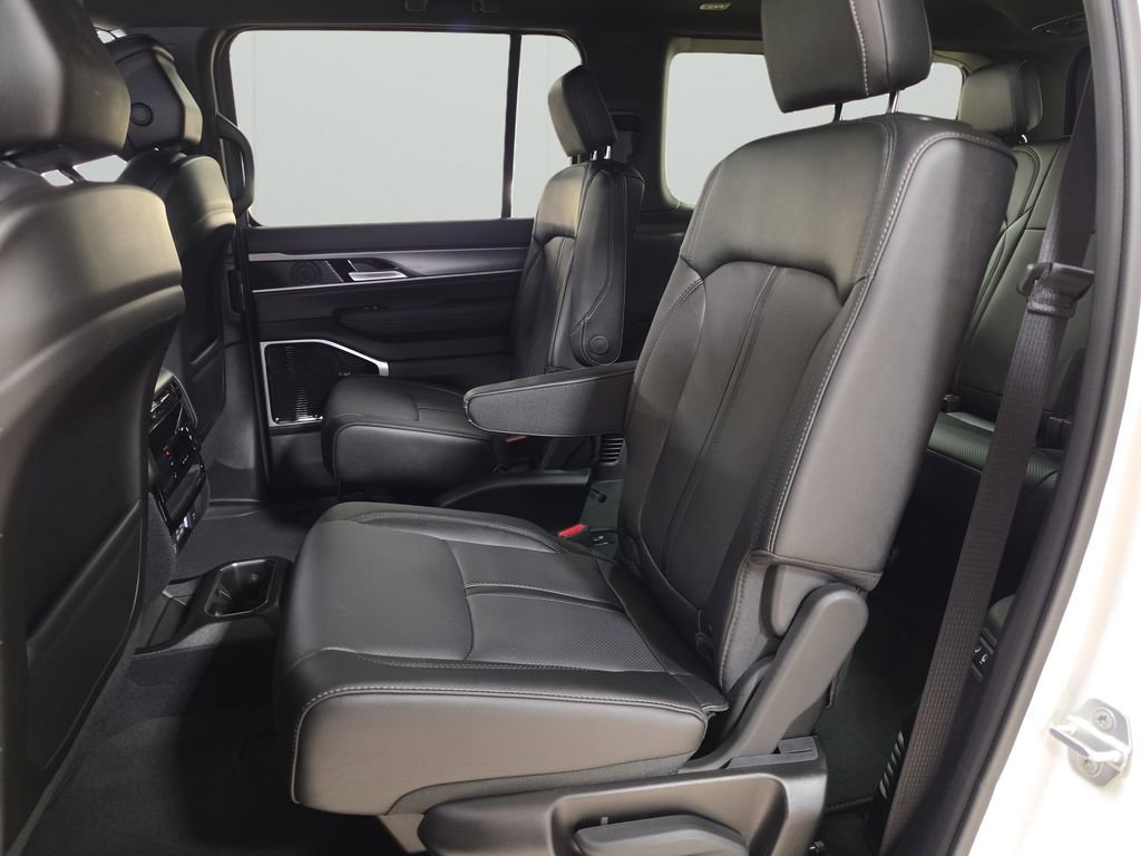 New 2026 Jeep Grand Wagoneer Limited w/ Premium Group II image 16
