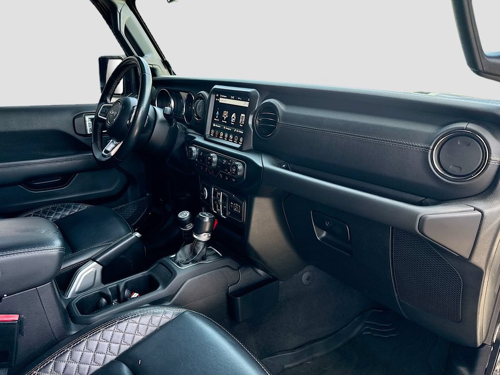 Used 2021 Jeep Wrangler Unlimited Sahara AWD/4WD image 31