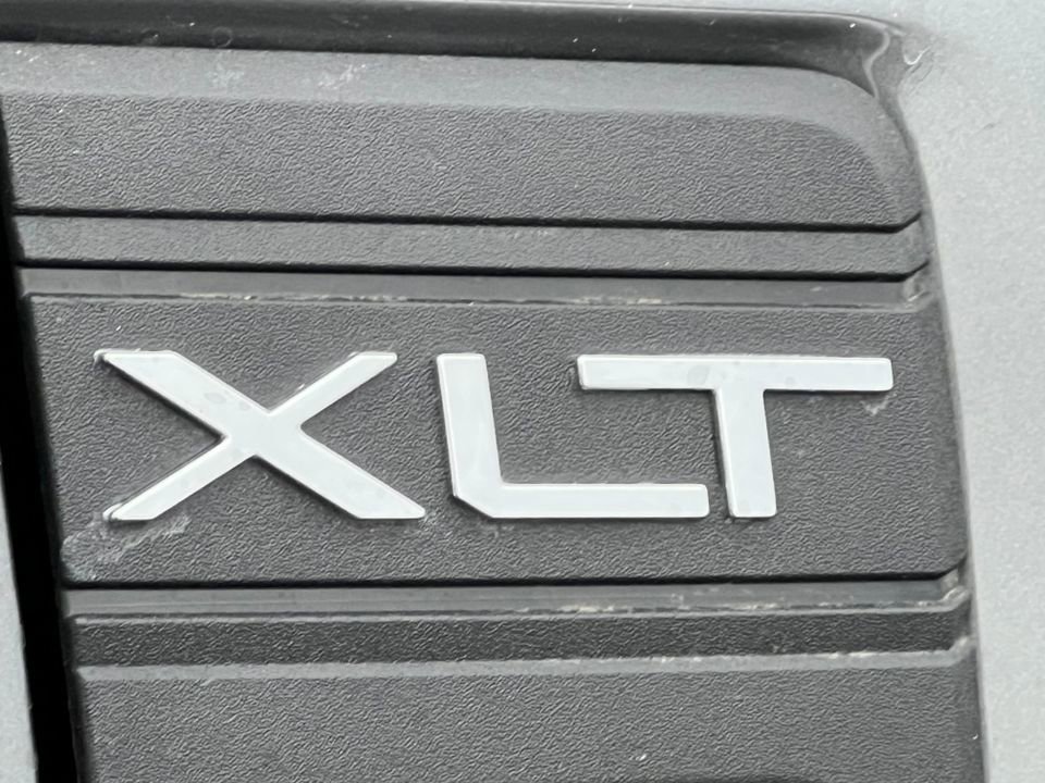Used 2026 Ford Maverick XLT w/ XLT Luxury Package AWD/4WD image 2