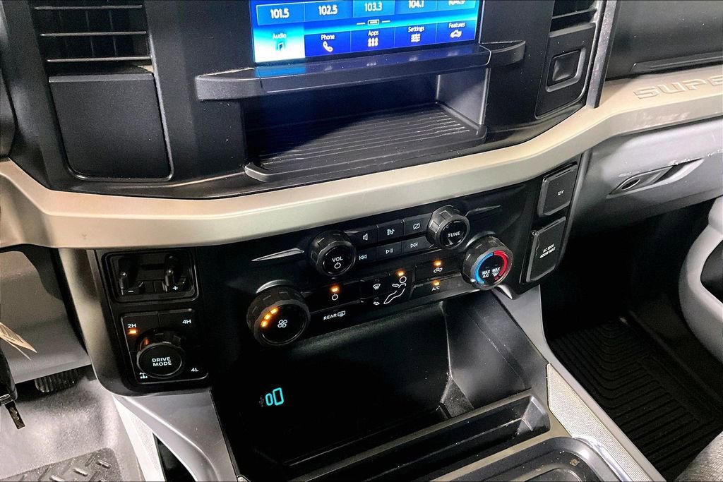 Used 2024 Ford F250 XLT w/ FX4 Off-Road Package image 24