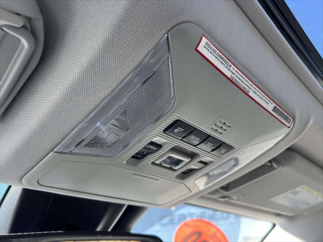 Used 2020 Toyota RAV4 XLE w/ Convenience Package image 33