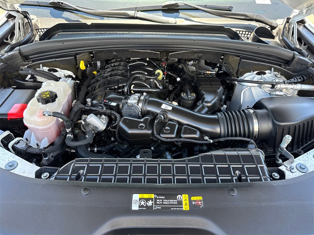 Used 2021 Jeep Grand Cherokee L Laredo image 9