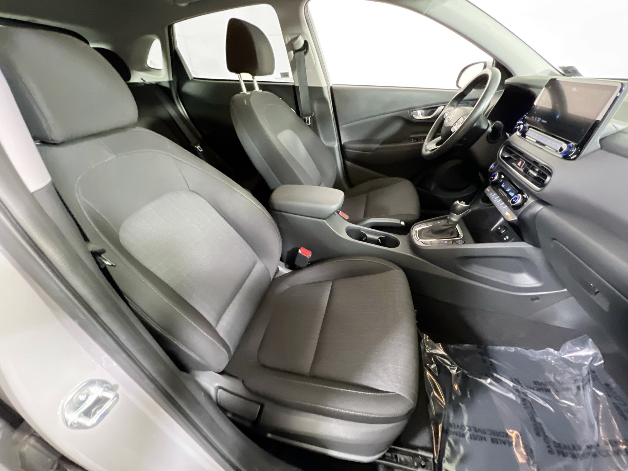 Used 2023 Hyundai Kona SEL w/ Convenience Package AWD/4WD image 28