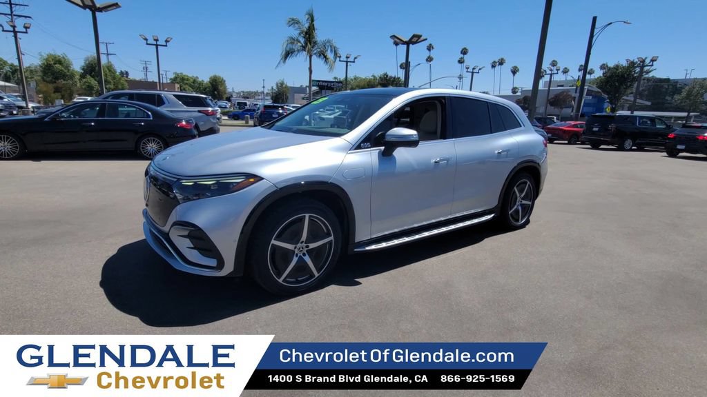 Used 2023 Mercedes-Benz EQS 450+ SUV image 4