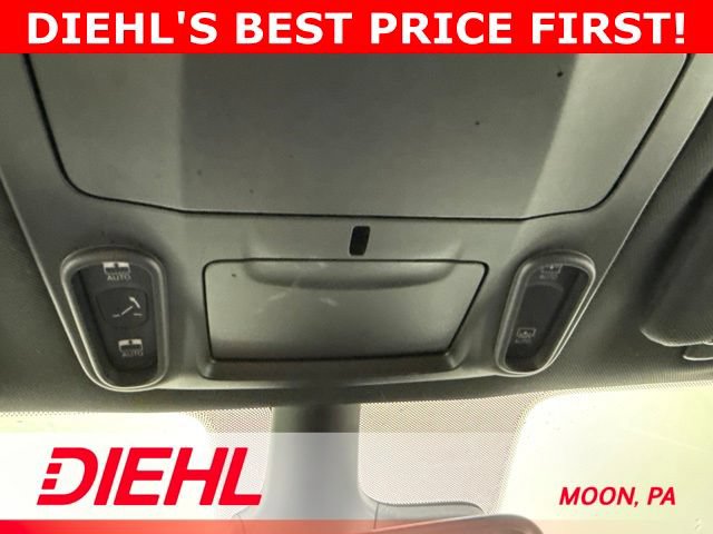 Used 2025 Chrysler Pacifica Limited FWD image 43