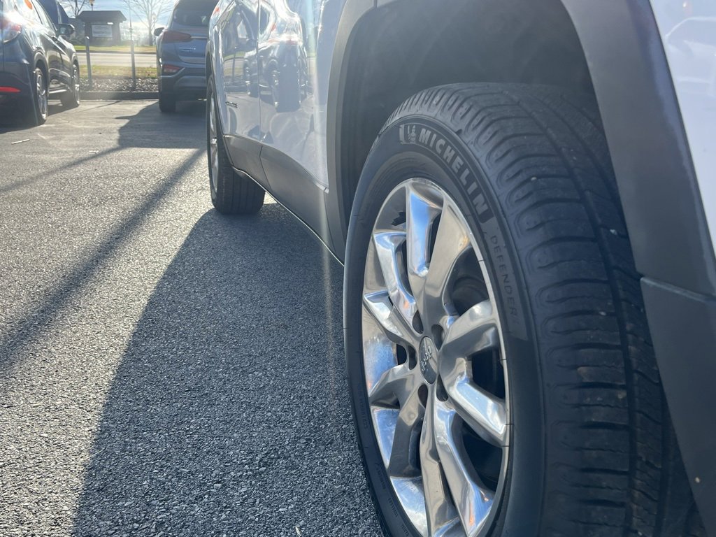 Used 2014 Jeep Cherokee Limited image 10