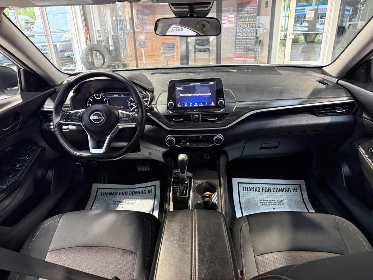 Used 2026 Nissan Altima 2.5 SV FWD image 23