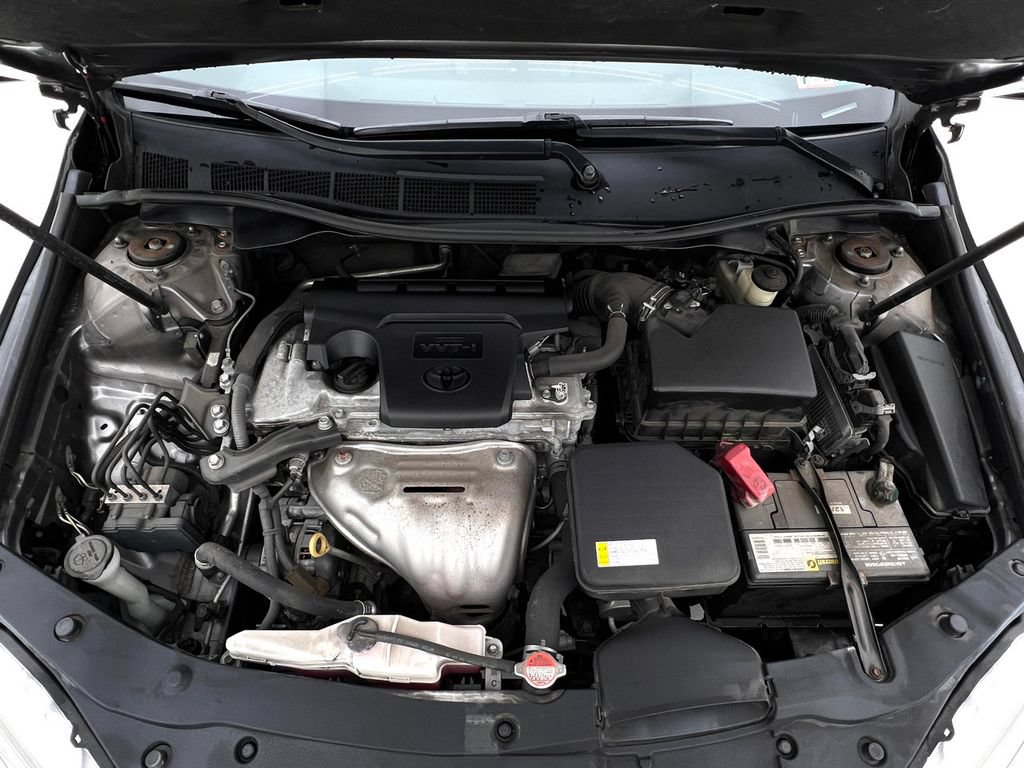 Used 2016 Toyota Camry SE FWD image 24