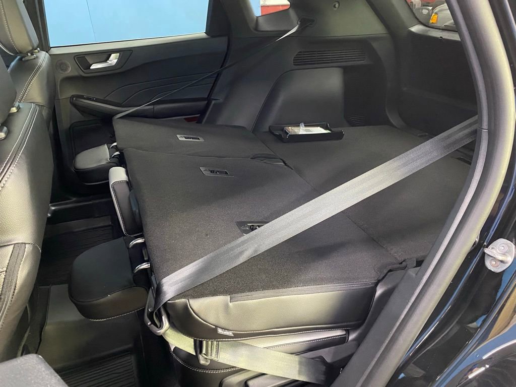 New 2026 Ford Escape Platinum w/ Premium Technology Package image 37