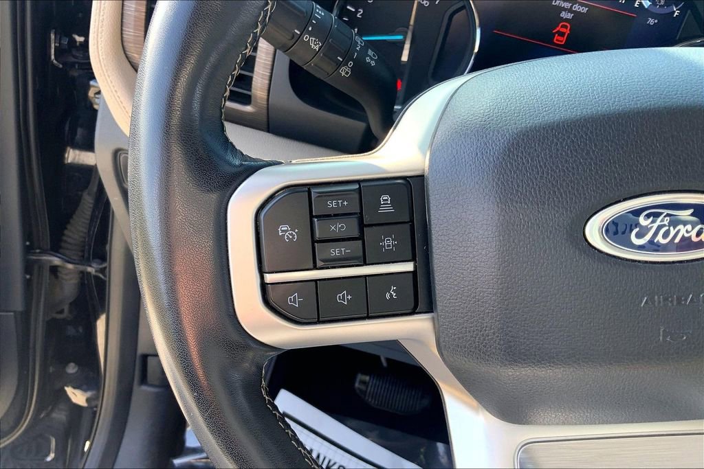 Used 2024 Ford Expedition Limited image 12