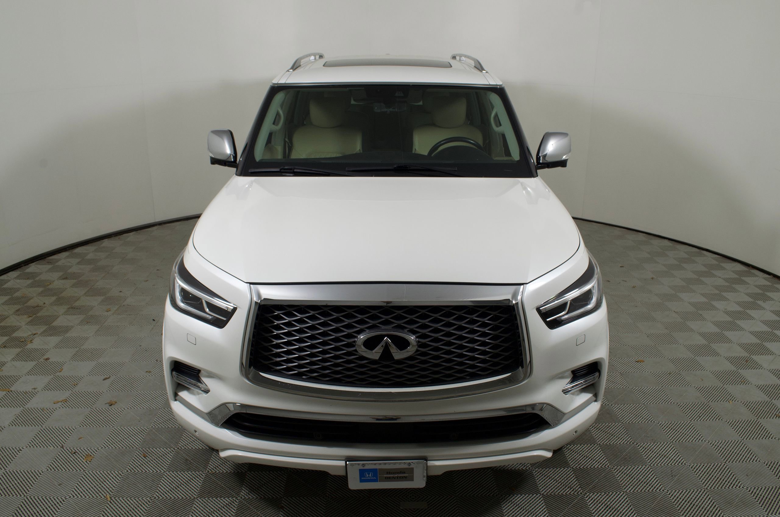 Used 2019 INFINITI QX80 Luxe w/ Proactive Package image 5