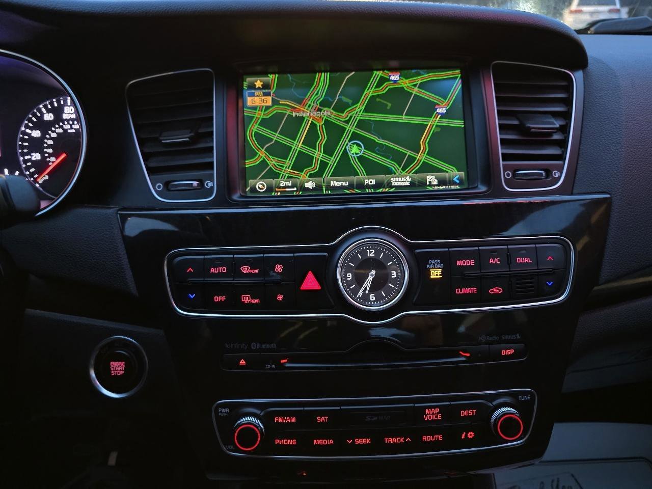 Used 2014 Kia Cadenza Premium image 32