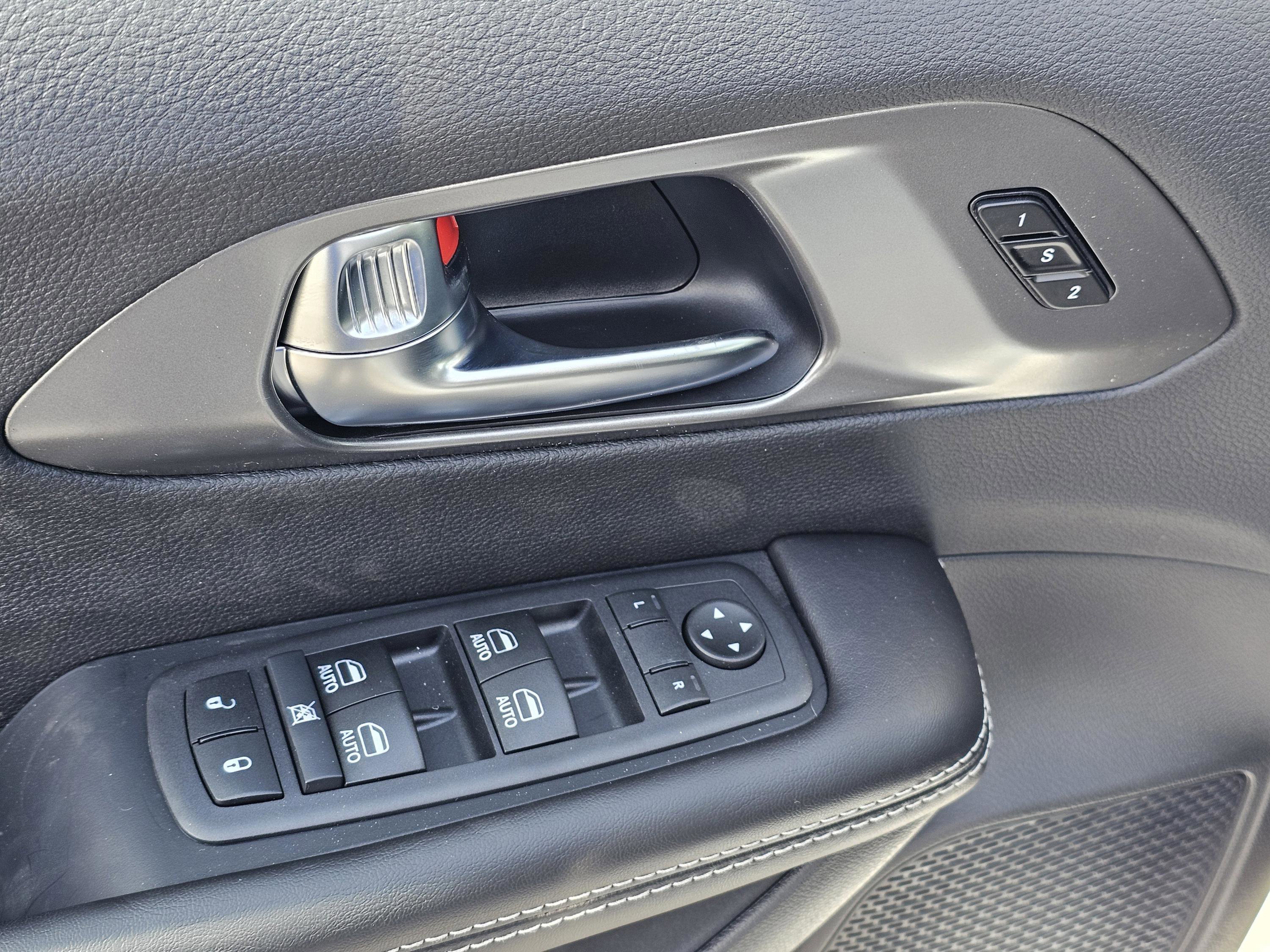 New 2026 Chrysler Pacifica Select image 15