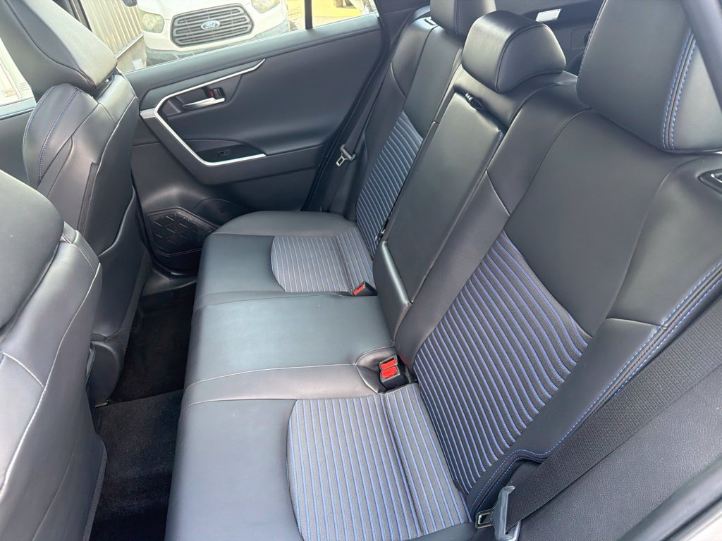 Used 2022 Toyota RAV4 XSE AWD/4WD image 10