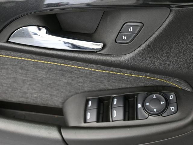 Used 2025 Chevrolet TrailBlazer ACTIV image 38