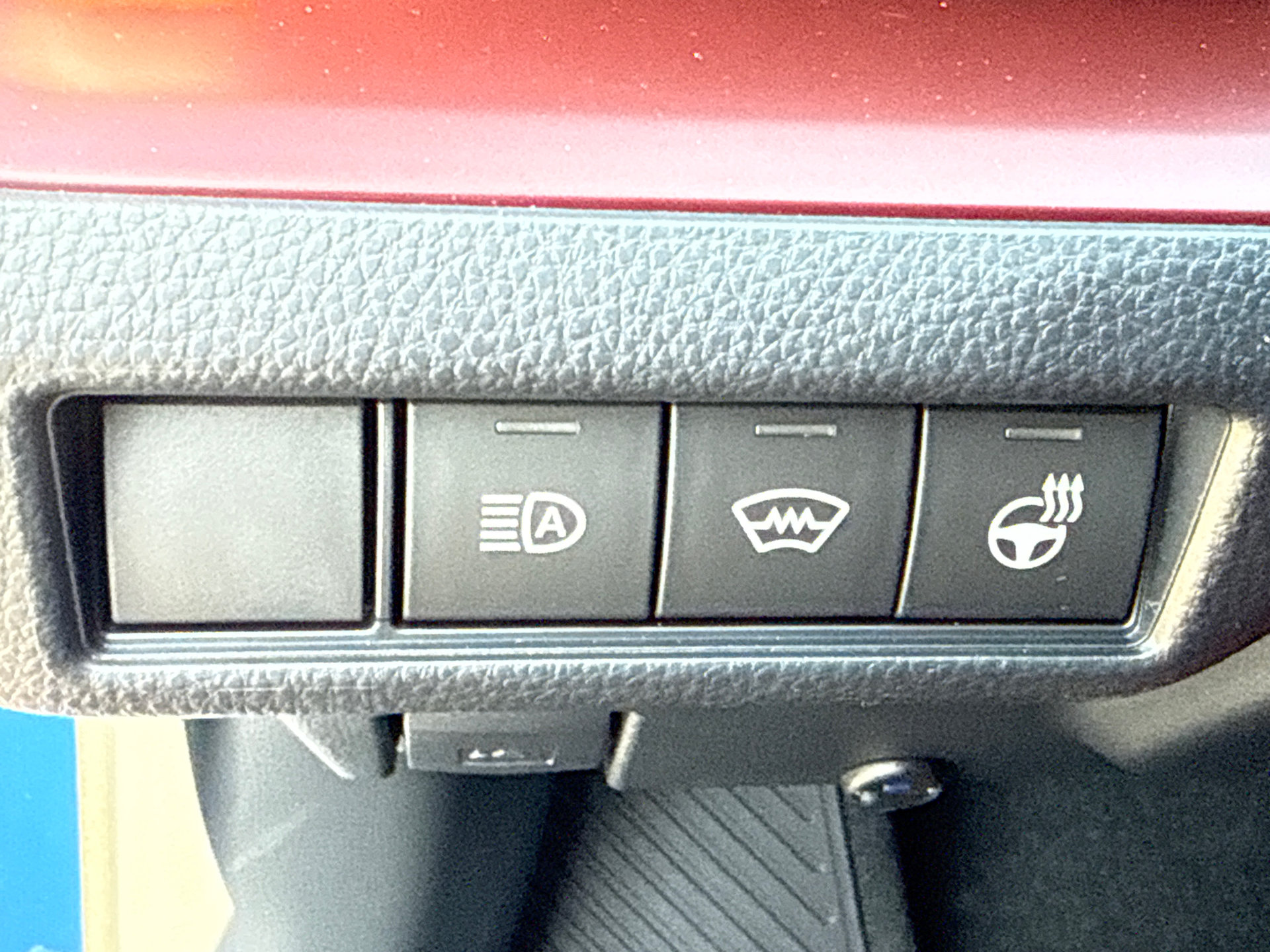 New 2026 Toyota Prius Plug-In Hybrid FWD image 23