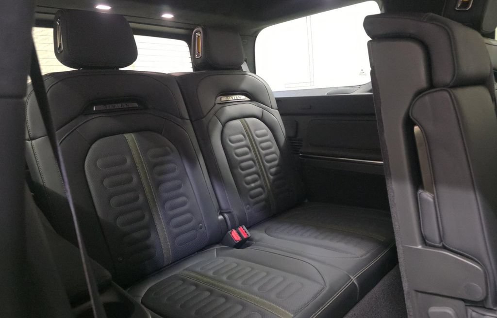 Used 2024 Rivian R1S Adventure AWD/4WD image 4