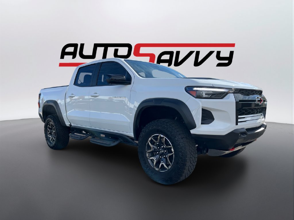 Used 2024 Chevrolet Colorado ZR2 w/ ZR2 Convenience Package III AWD/4WD image 3