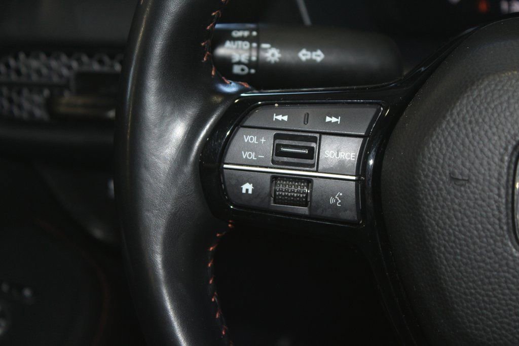 Used 2025 Honda HR-V Sport image 19