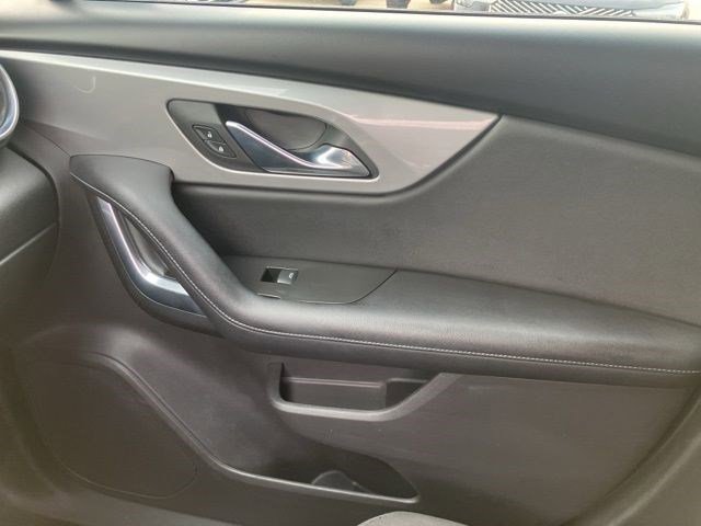 Used 2019 Chevrolet Blazer LT image 19