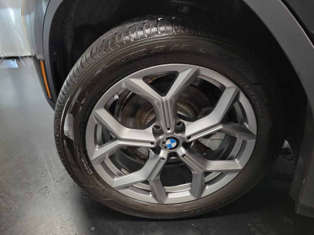 Used 2024 BMW X3 xDrive30i AWD/4WD image 13