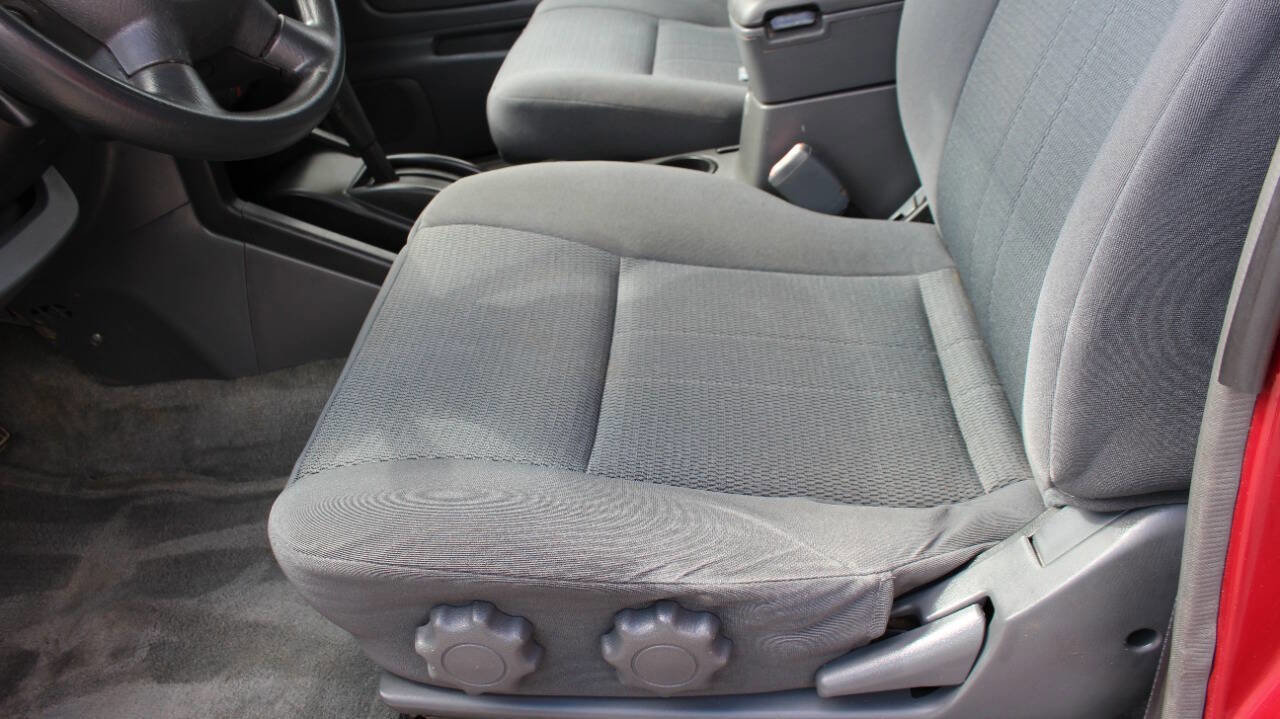 Used 2003 Nissan Frontier XE image 30
