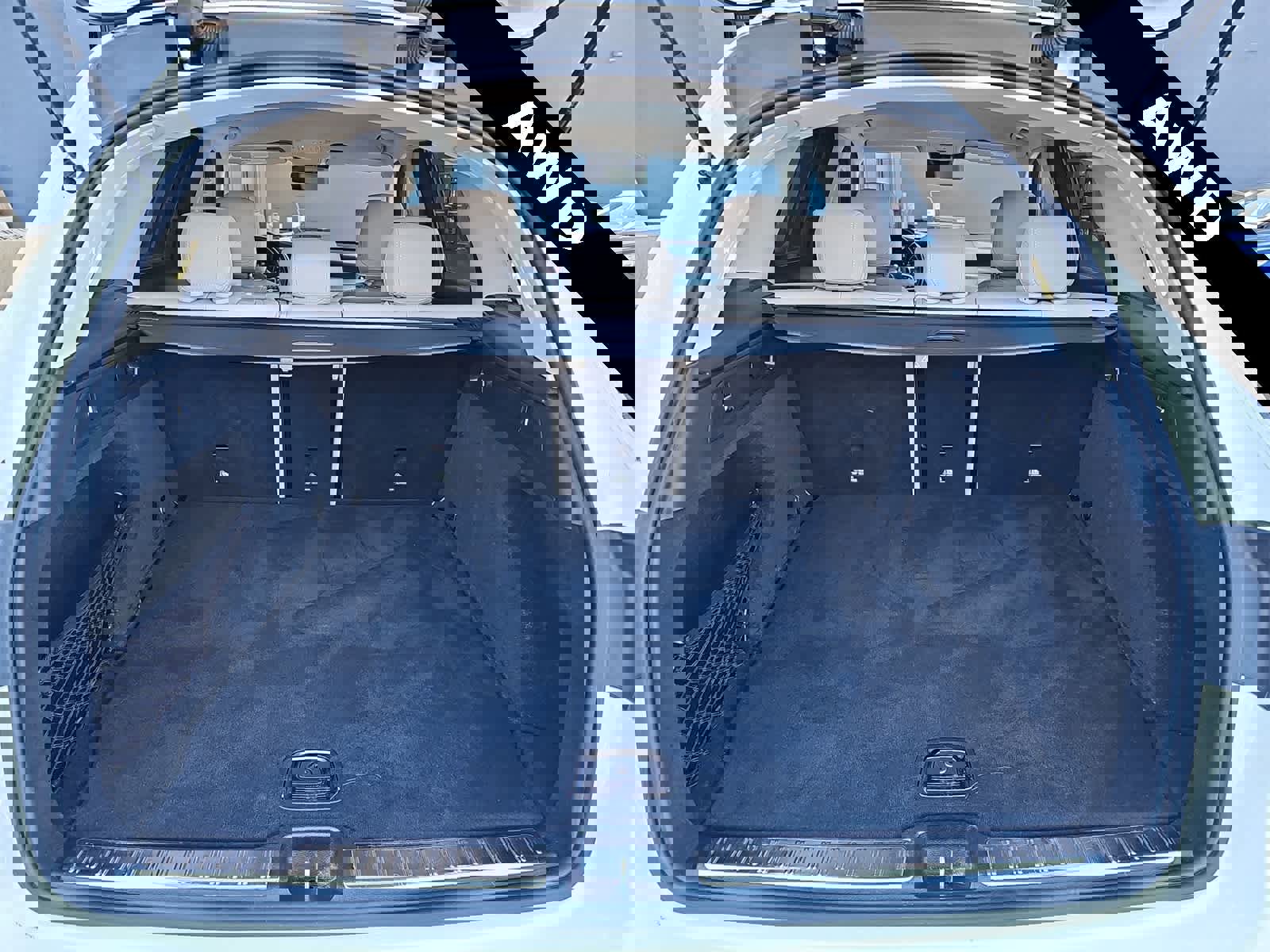 Used 2022 Mercedes-Benz GLC 300 4MATIC w/ Premium Package Lite image 23