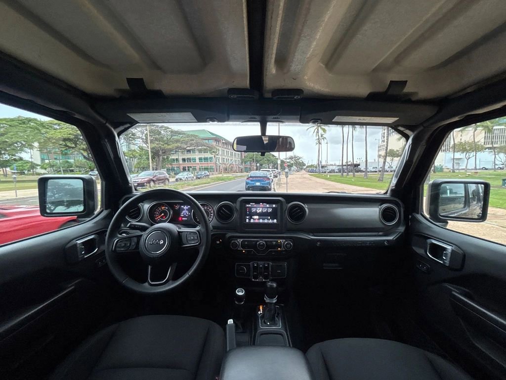 Used 2023 Jeep Wrangler Sport S image 10