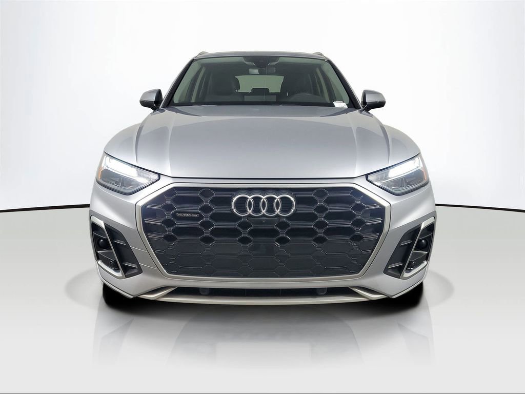 Used 2023 Audi Q5 2.0T Premium Plus w/ Premium Plus Package image 2