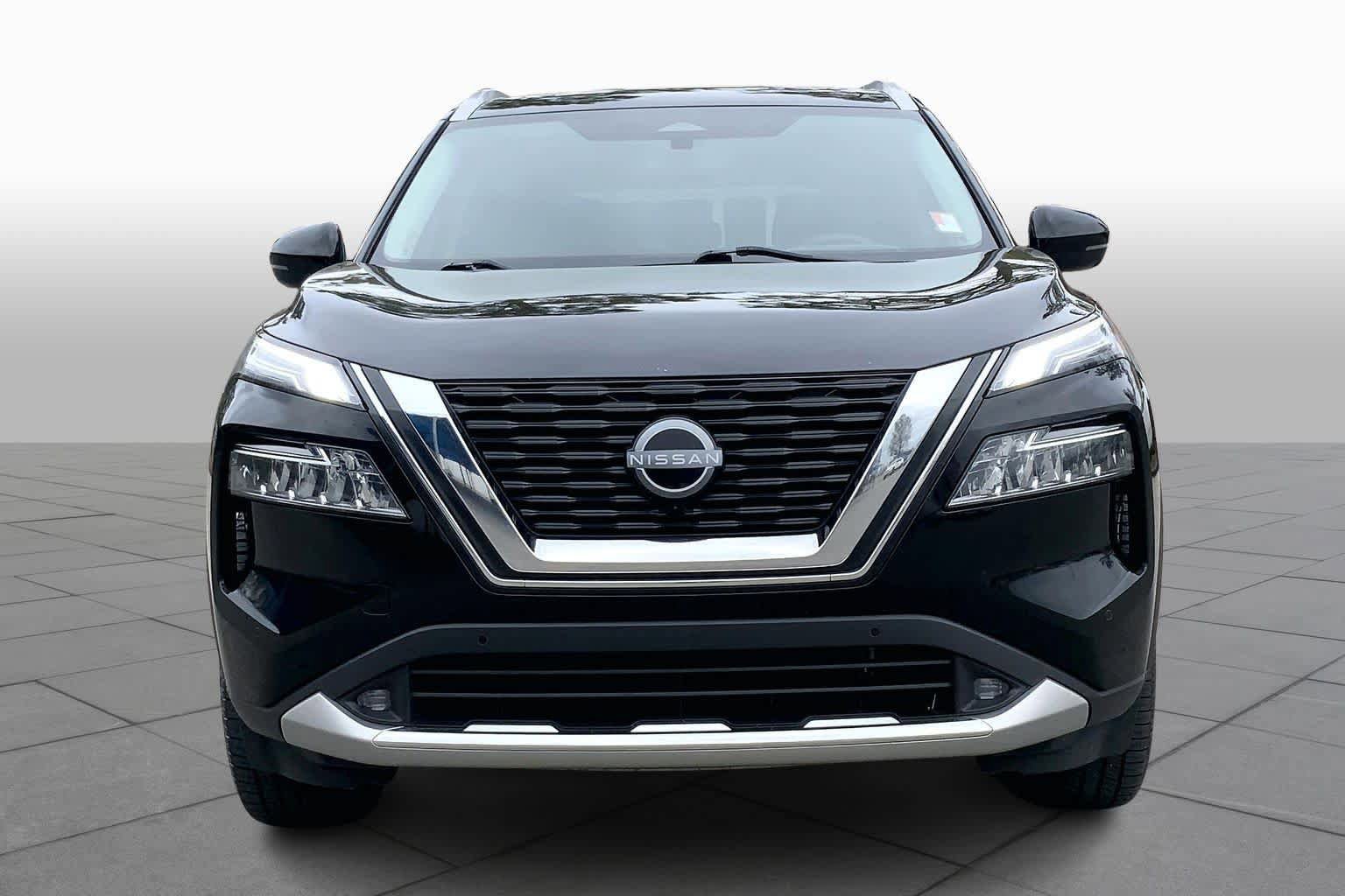 Used 2022 Nissan Rogue Platinum w/ Head-Up Display Package FWD image 4