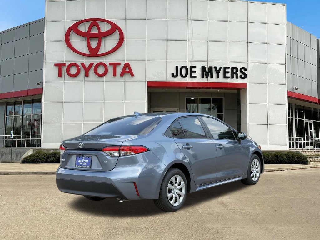 New 2026 Toyota Corolla LE FWD image 4