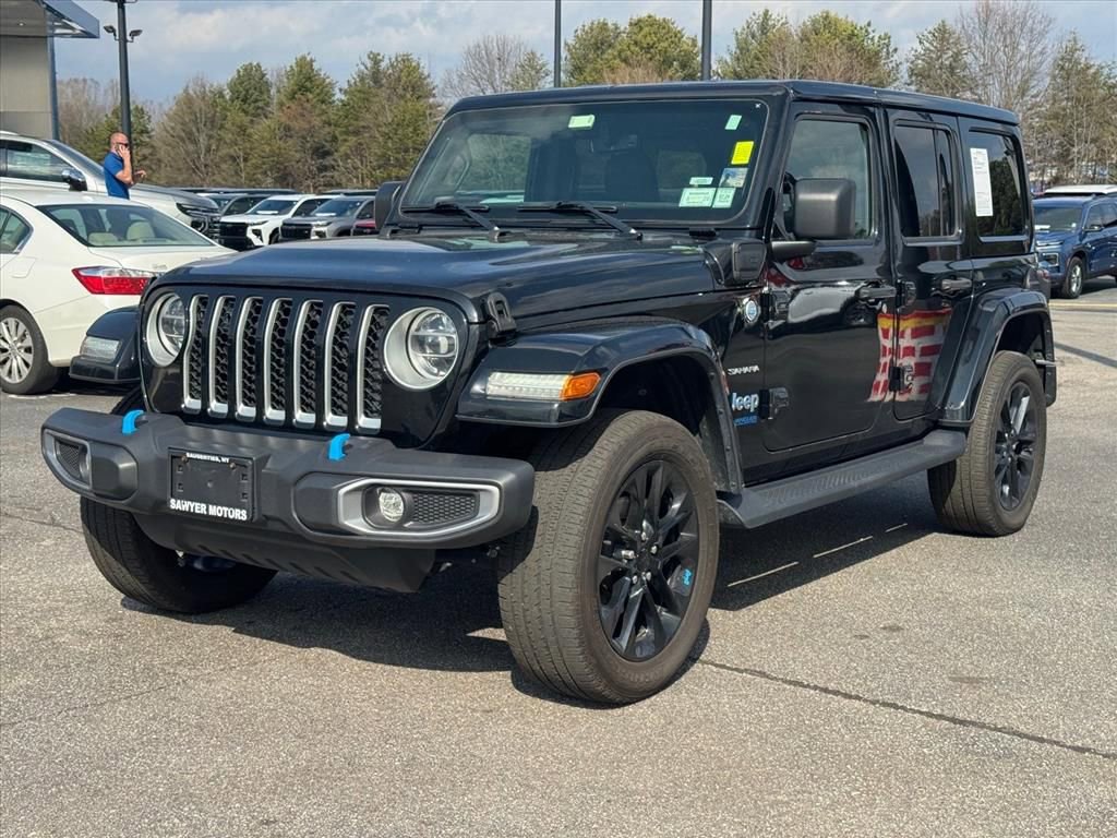 Used 2022 Jeep Wrangler Unlimited Sahara w/ Cold Weather Group image 6