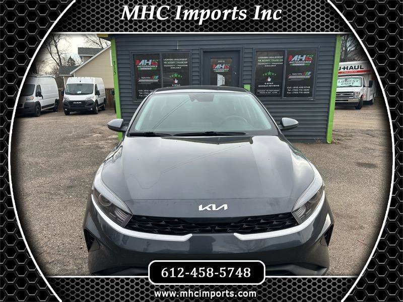 Used 2024 Kia Forte LXS FWD image 1