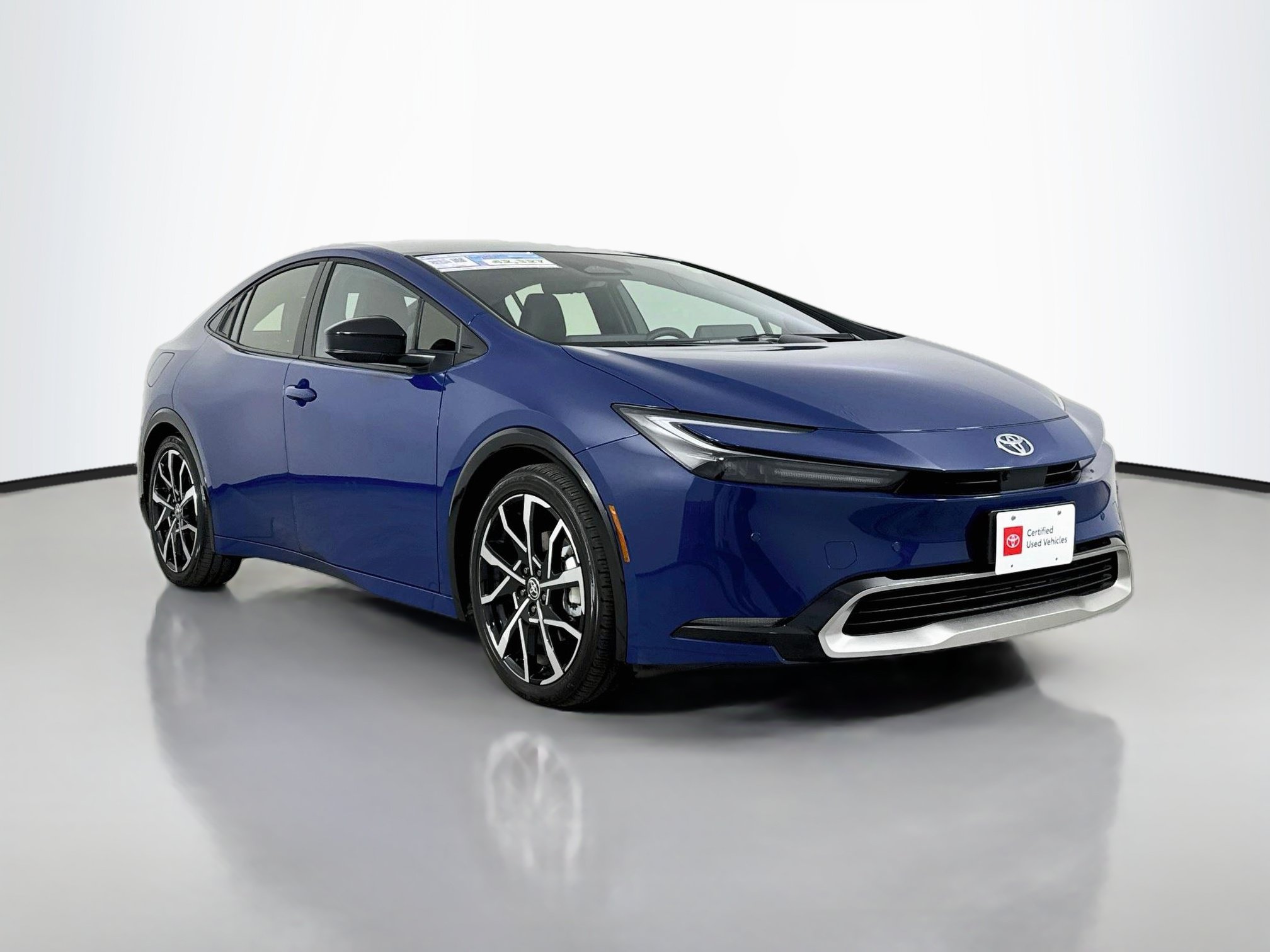 Certified 2026 Toyota Prius Plug-In Hybrid w/ Limited Premium Package FWD image 1