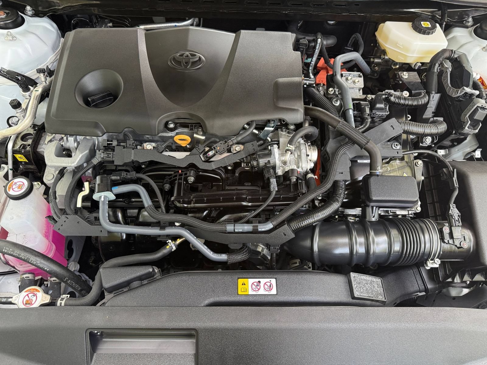 Used 2026 Toyota Camry SE FWD image 30