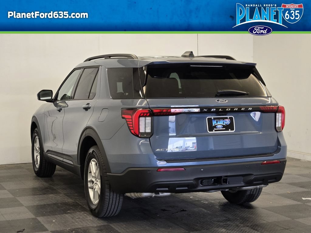 New 2026 Ford Explorer Active RWD image 4