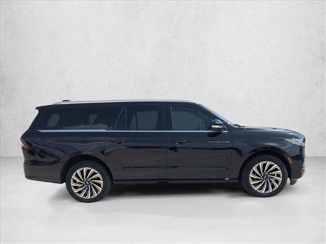 Used 2025 Lincoln Navigator L Black Label AWD/4WD image 3