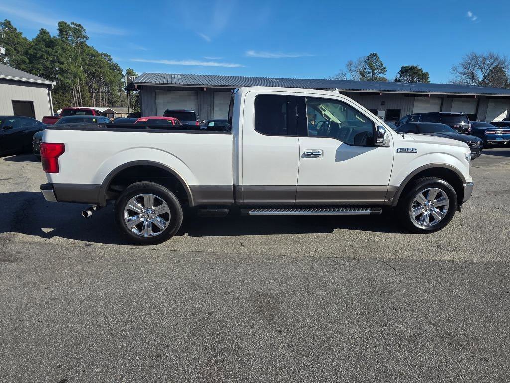 Used 2018 Ford F150 Lariat w/ Equipment Group 502A Luxury AWD/4WD image 4