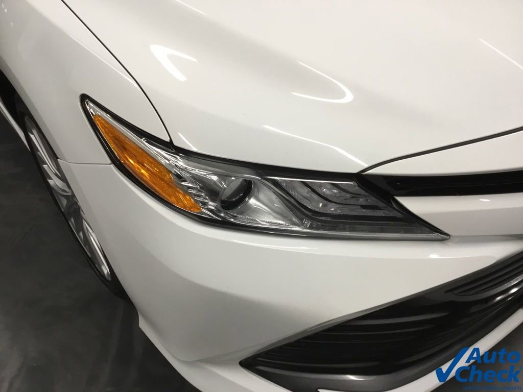 Used 2020 Toyota Camry XLE image 16
