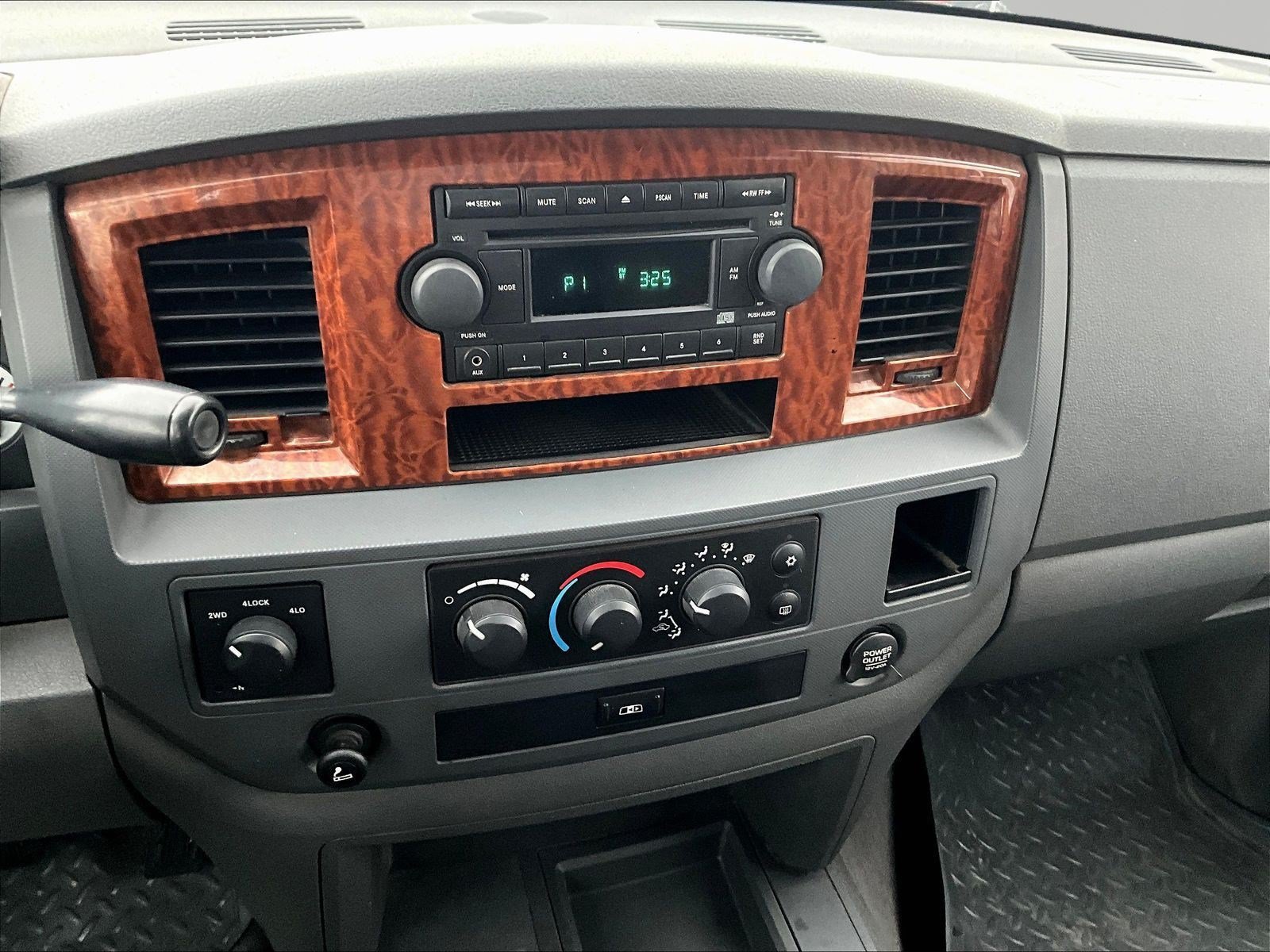 Used 2006 Dodge Ram 2500 Truck SLT w/ Light Group AWD/4WD image 10