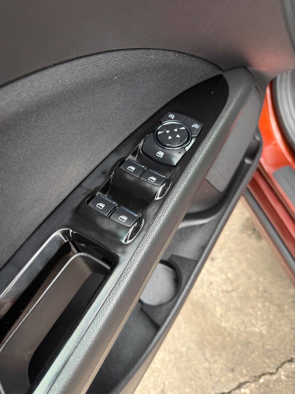 Used 2016 Ford Fusion SE image 23