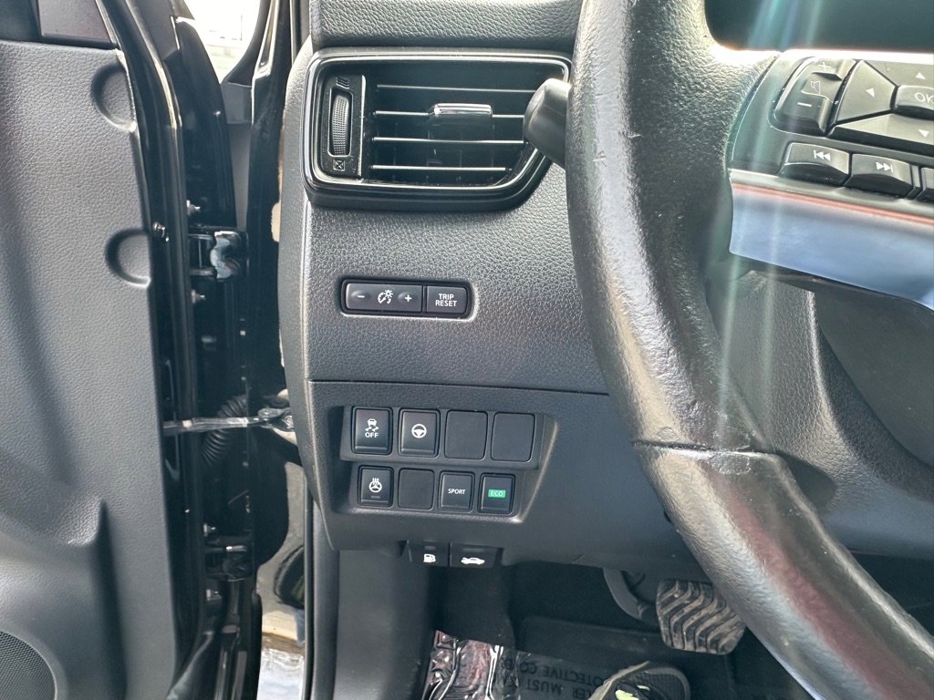 Used 2022 Nissan Rogue Sport SL w/ Premium Package image 13