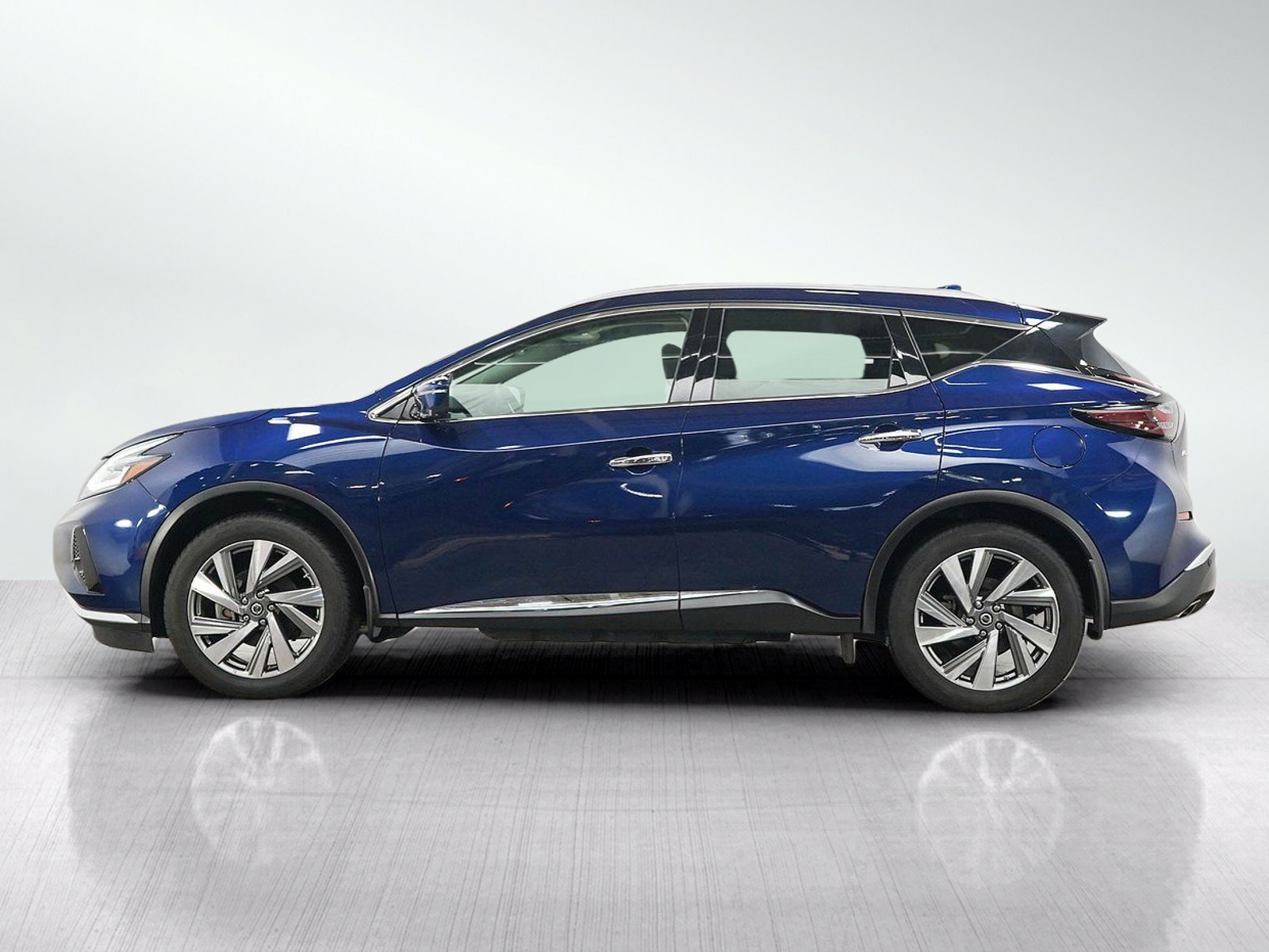 Used 2019 Nissan Murano SL w/ SL Technology Package AWD/4WD image 2