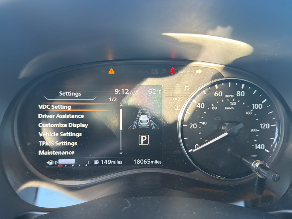 Certified 2024 Nissan Kicks SR w/ SR Premium Package FWD image 33