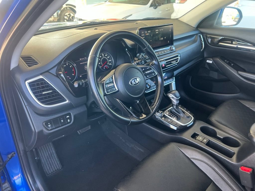 Used 2021 Kia Seltos SX w/ SX Sunroof Package AWD/4WD image 6